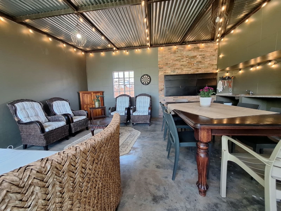4 Bedroom Property for Sale in Memorial Road Area Northern Cape